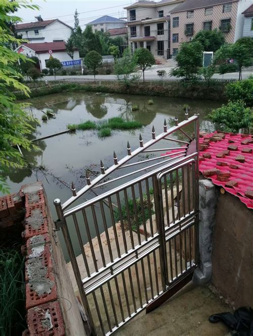 岳陽市云溪區郭家咀自建房180萬出售!