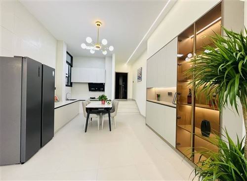 洛王 盛璽河山 全新精裝三房 56.6w