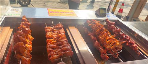 【急轉】全新四排燃氣搖滾烤雞爐!原價1800現1200出(家里原因無時間打理)